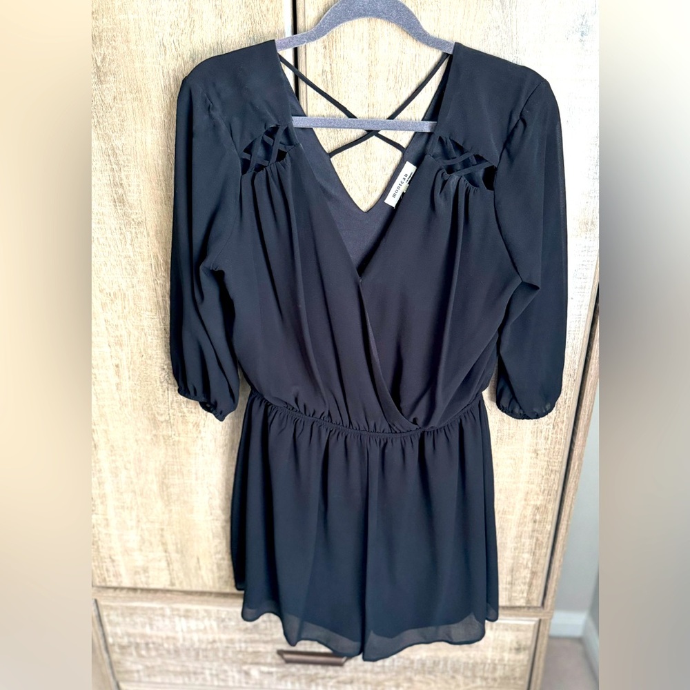 Monteau Los Angelos - Black Romper (shorts style) size: L